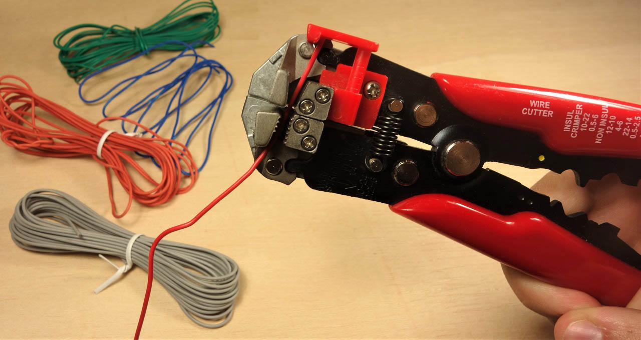 How To Use An Automatic Wire Stripping Tool
